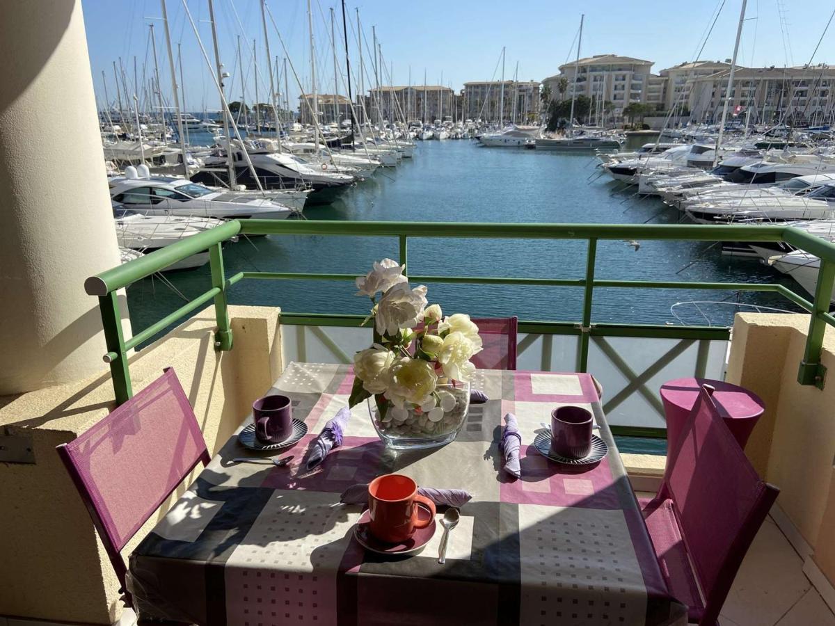 Confortable Appt 2 Pieces Avec Grande Terrasse, Clim, Garage, Proche Et Commerces - Fr-1-226a-165 Appartement